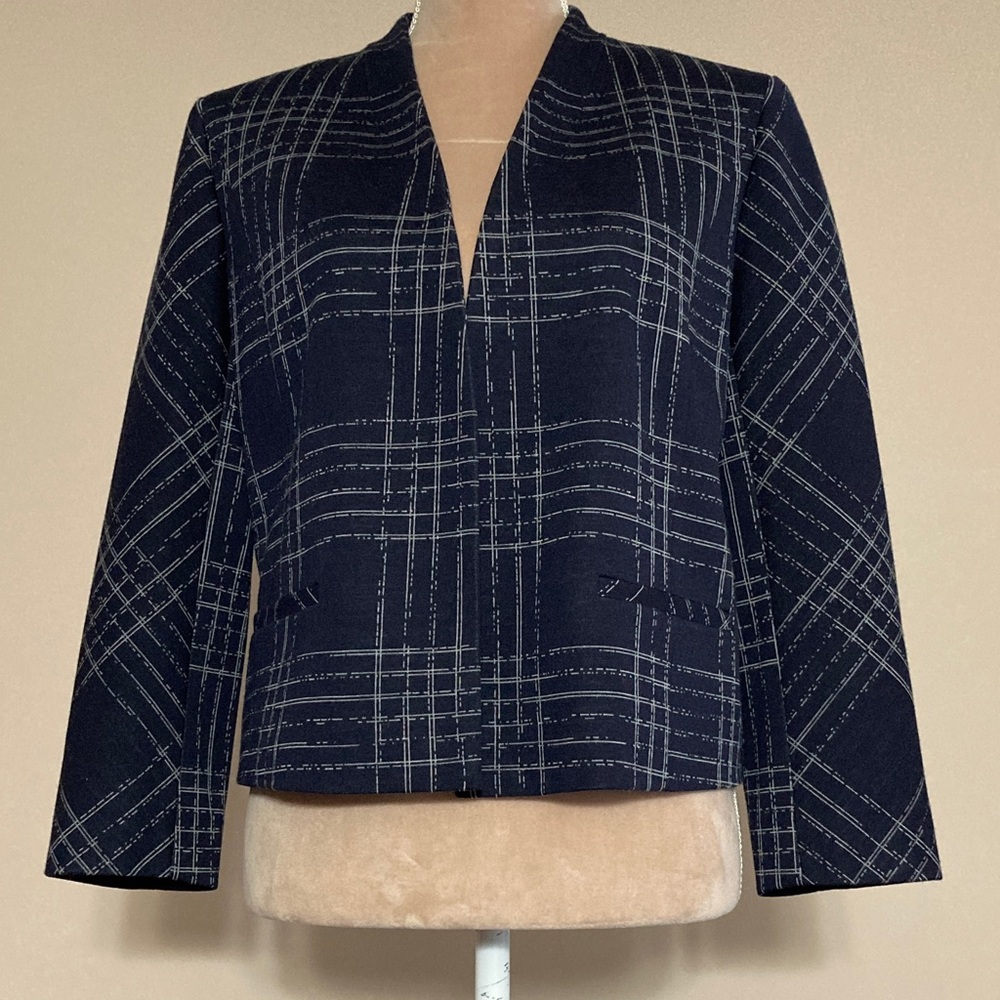 Classiques Entier Navy and White Plaid Blazer - size Medium
